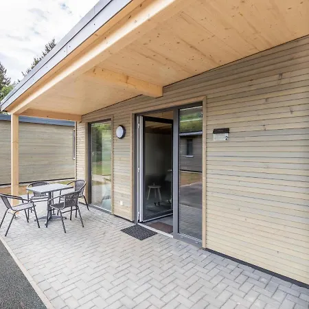 펜션 Familienfreundliche Bungalows Am Kronenburger See Hallschlag